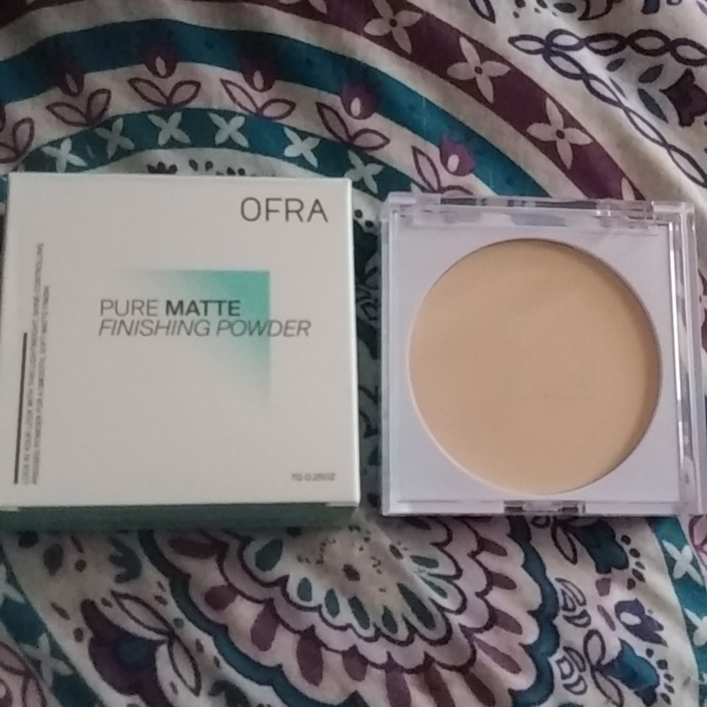 OFRA Pure Matte Finishing Powder in Fair - New In Box